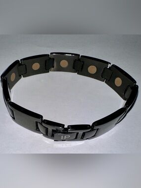 IP Branded Black Magnetic Therapy Link Bracelet
